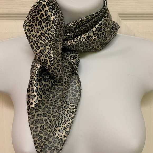 2 SILK SCARVES! - Picture 3 of 13